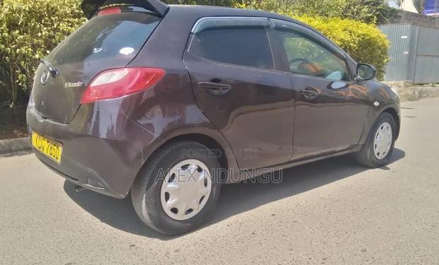 Mazda Demio 2011