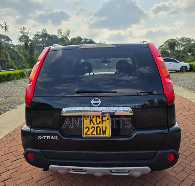 Nissan X-Trail 2.0 Petrol XE 2010 Black