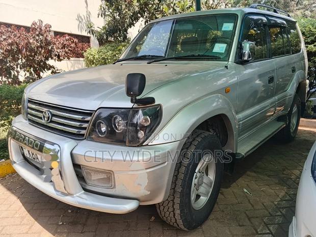 Toyota Land Cruiser Prado 2002 Silver