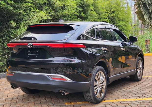 Toyota Harrier 2021 Black