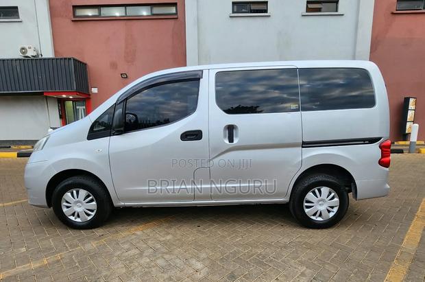 Nissan NP200 2019 Silver