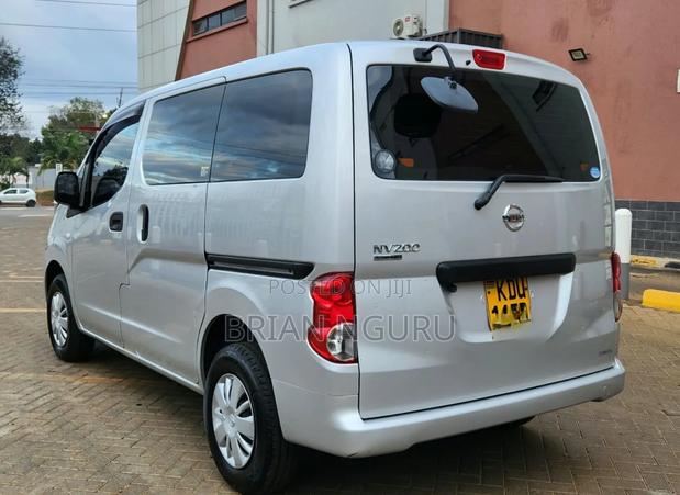 Nissan NP200 2019 Silver