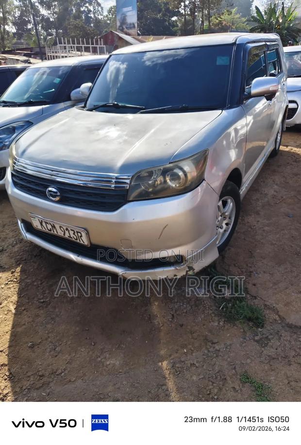 Toyota Corolla Rumion 2010 Silver