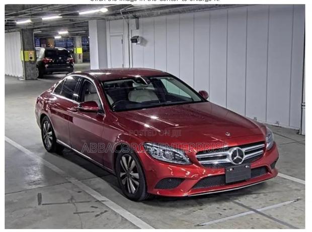 Mercedes-Benz C200 2019 Red