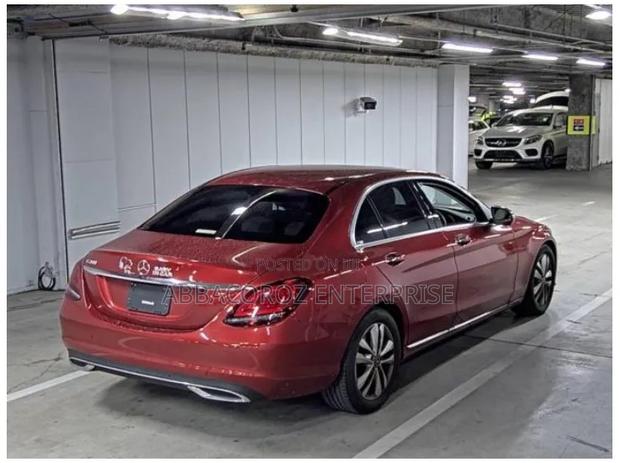 Mercedes-Benz C200 2019 Red