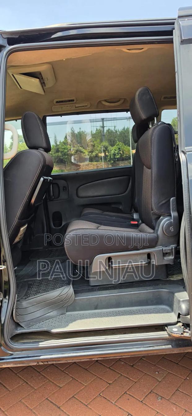 Nissan Serena 2016