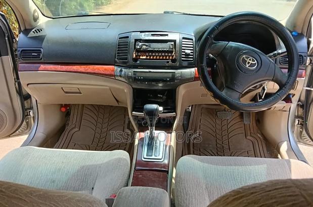 Toyota Premio 2005 Gray