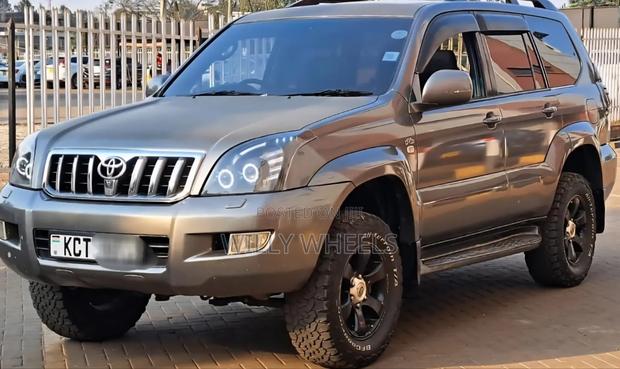 Toyota Land Cruiser Prado 3.0 D-4D 5dr 2008 Gray