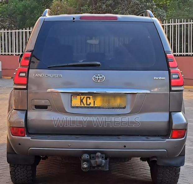 Toyota Land Cruiser Prado 3.0 D-4D 5dr 2008 Gray