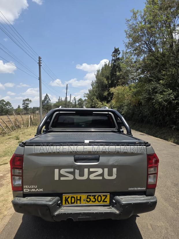 Isuzu D-MAX 2022 Gold