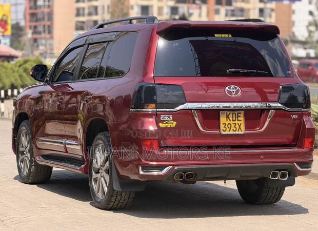 Toyota Land Cruiser 4.6 V8 ZX 2014 Maroon