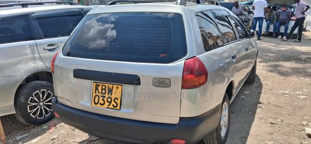 Nissan Advan 2005 Silver