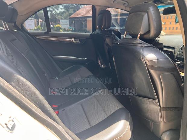 Mercedes-Benz C200 2008 Pearl