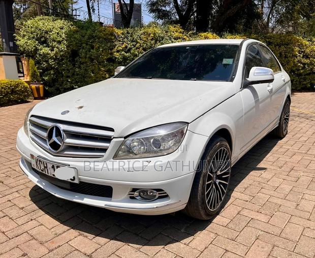 Mercedes-Benz C200 2008 Pearl