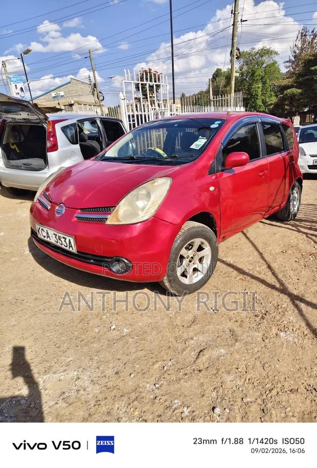 Nissan Note 2009 Red