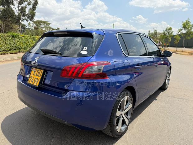Peugeot 308 2018 Blue