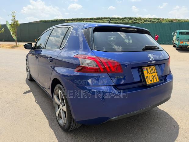 Peugeot 308 2018 Blue