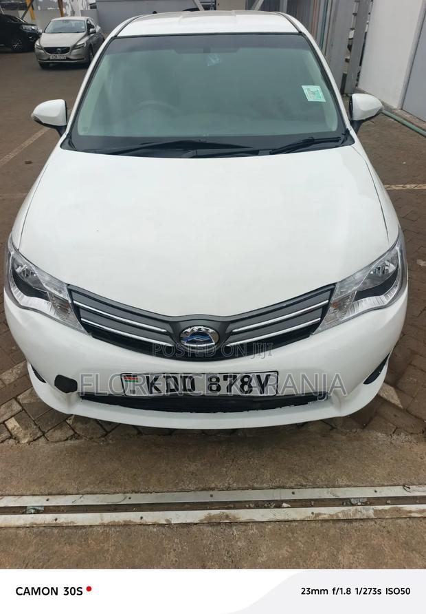Toyota Corolla Fielder 2014 White