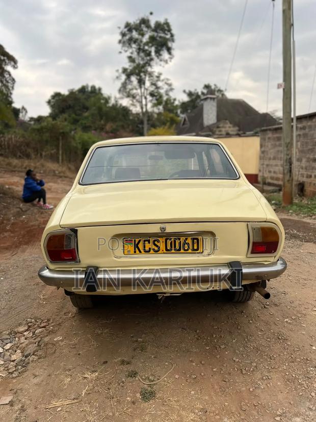 Peugeot 504 1970 Beige