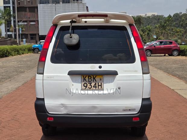 Toyota TownAce 2002 White