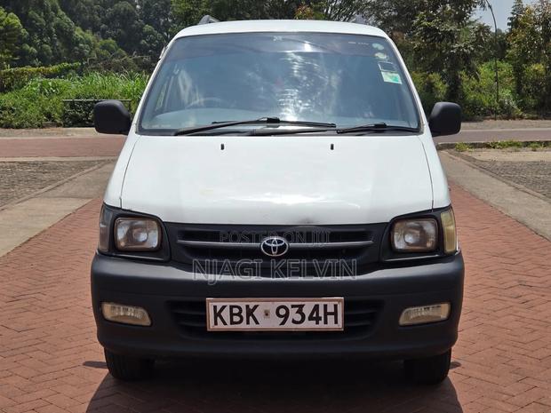 Toyota TownAce 2002 White