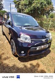 Toyota Sienta 2015 Burgundy for sale