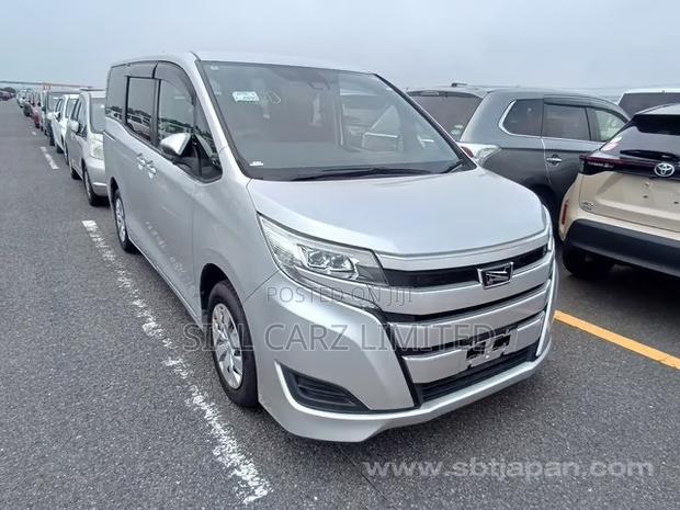 Toyota Noah 2.0 FWD (8 Seater) 2020 Silver