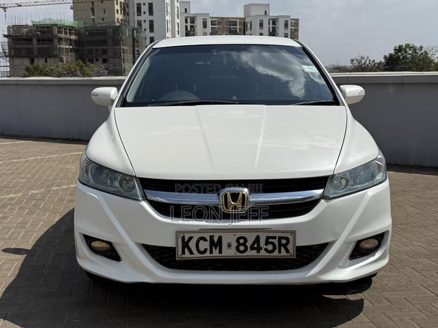 Honda Stream 2010 White