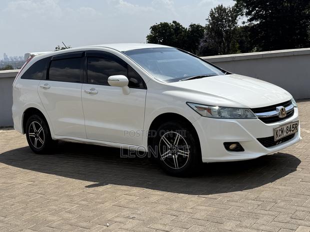 Honda Stream 2010 White