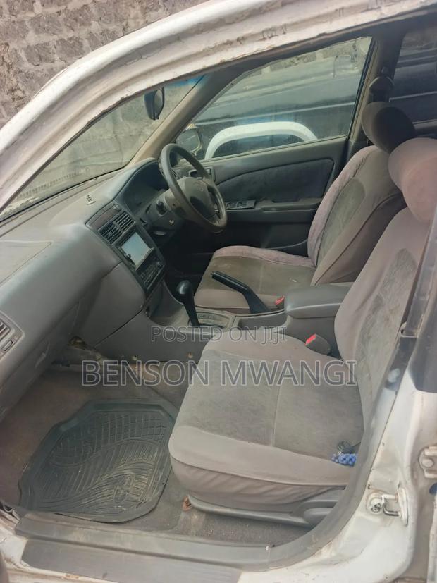 Toyota Carina 1.5 FWD Sedan 2001 White