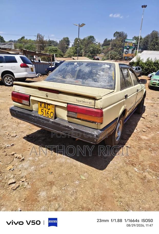 Nissan Sunny 1987 Yellow