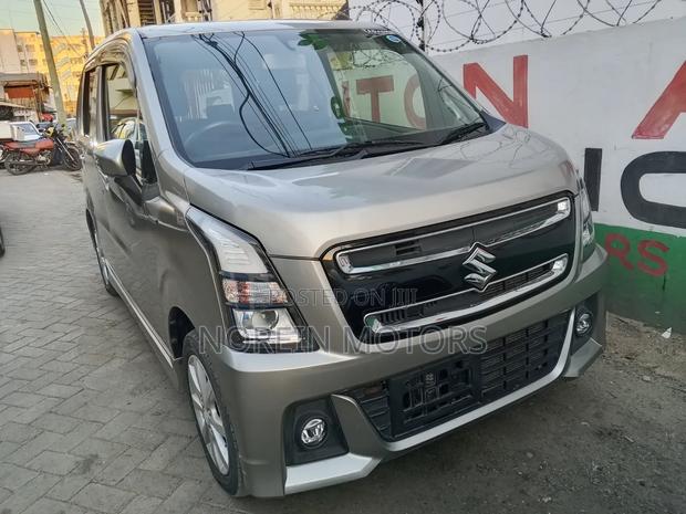 Suzuki Wagon R 2019 Silver