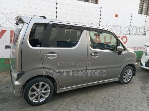 Suzuki Wagon R 2019 Silver