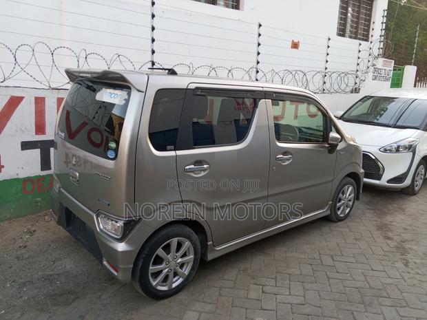 Suzuki Wagon R 2019 Silver