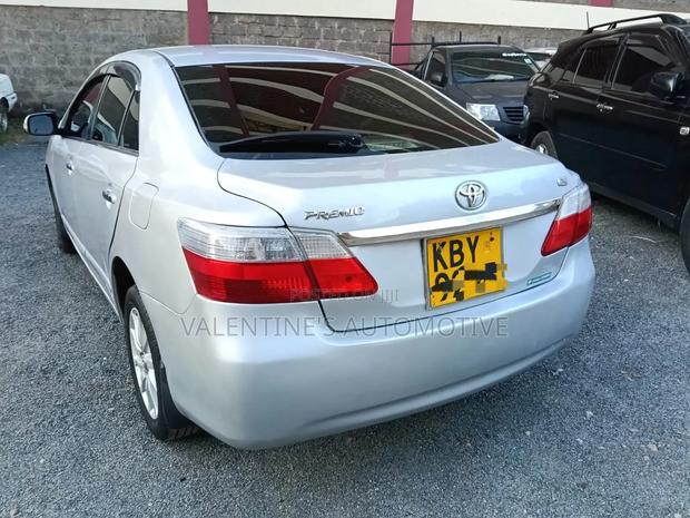 Toyota Premio 2010 Silver