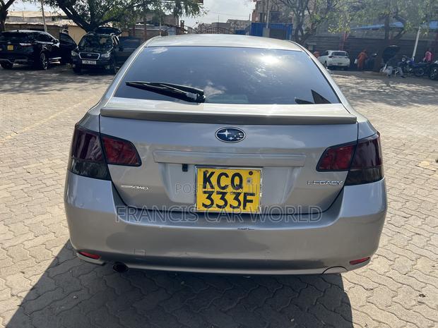 Subaru Legacy 2010 Gray