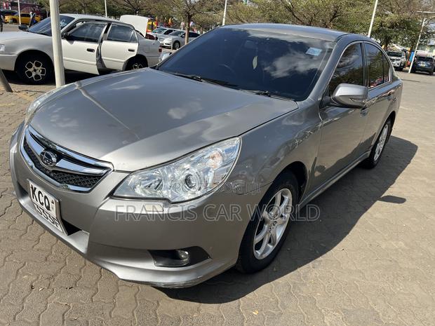 Subaru Legacy 2010 Gray