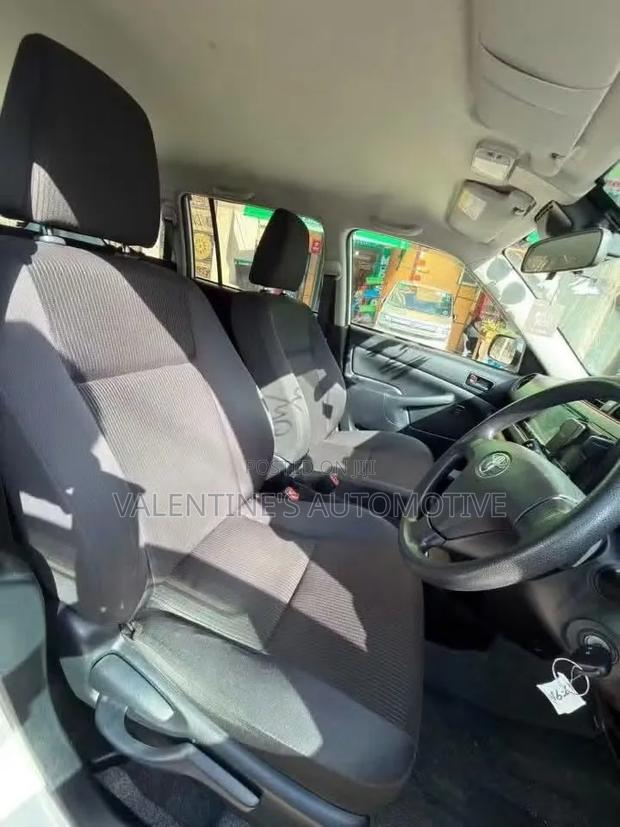 Toyota Probox 2019 Silver
