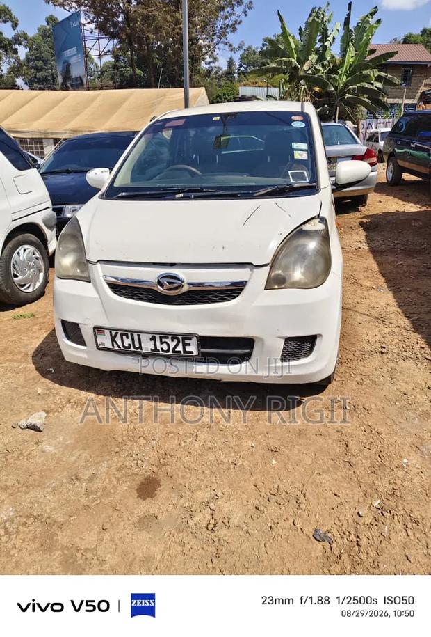 Daihatsu Mira 2012 White