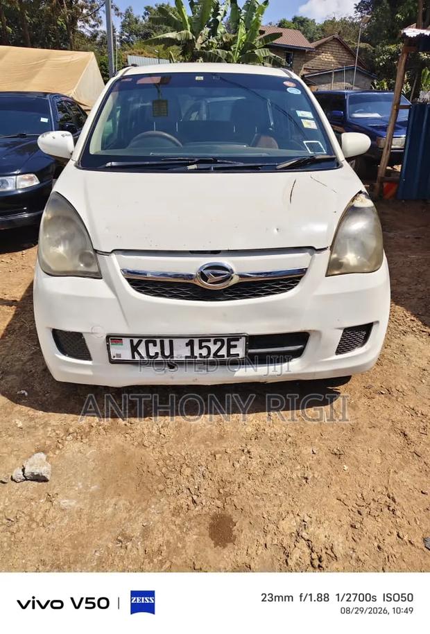 Daihatsu Mira 2012 White