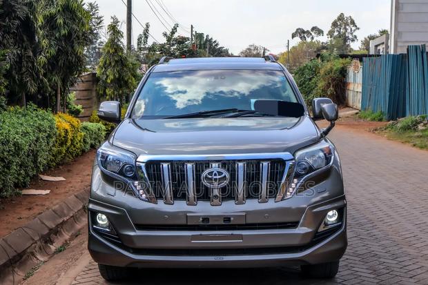 Toyota Land Cruiser Prado 2015 Gray