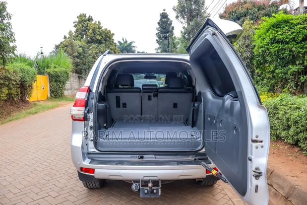 Toyota Land Cruiser Prado 2012 Silver