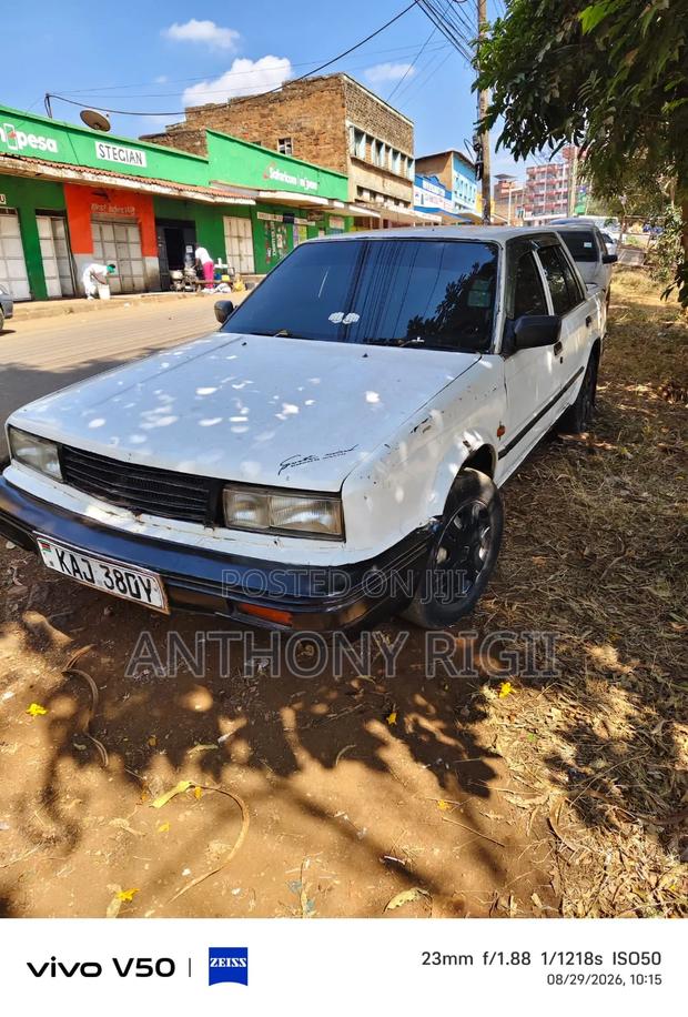 Nissan Bluebird 1994 White
