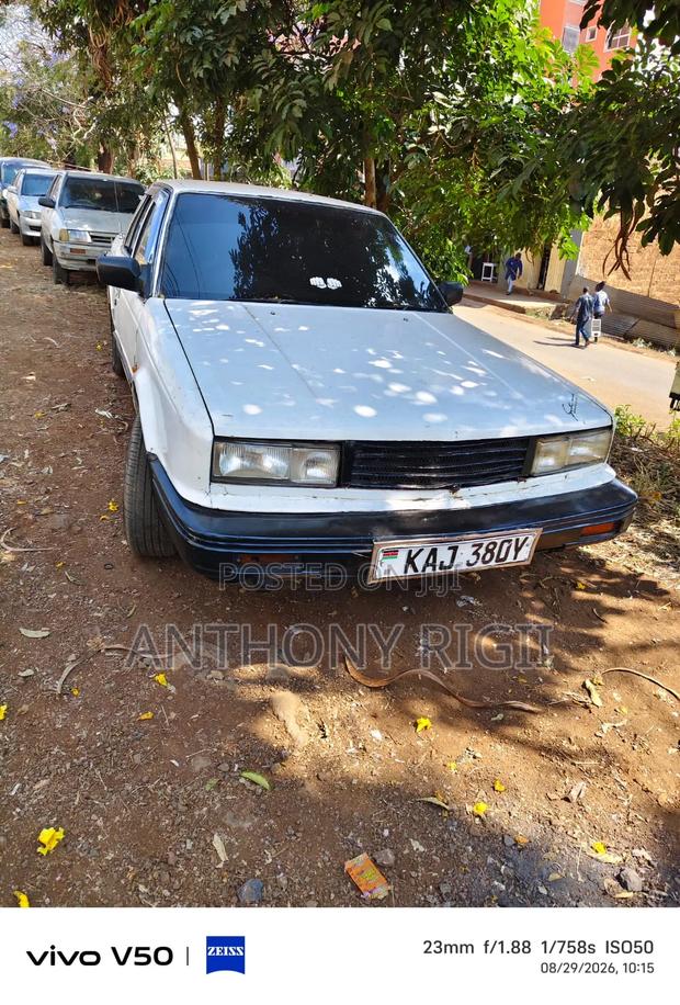 Nissan Bluebird 1994 White