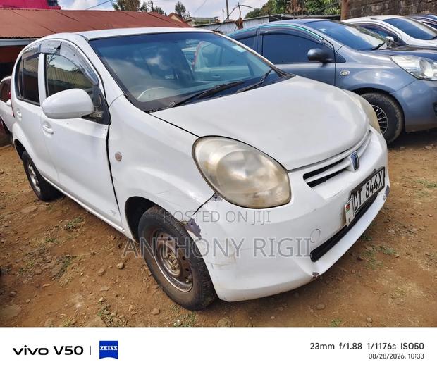Toyota Passo 2011 White