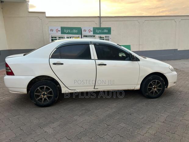 Toyota Corolla 2004 White
