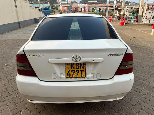 Toyota Corolla 2004 White