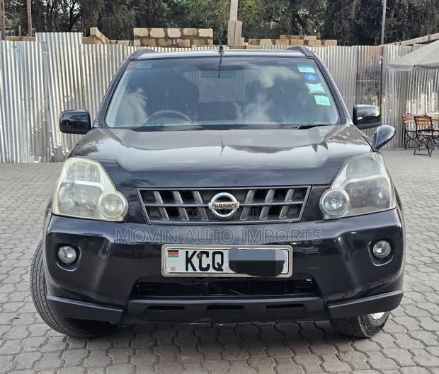 Nissan X-Trail 2.0 Petrol XE 2010 Black