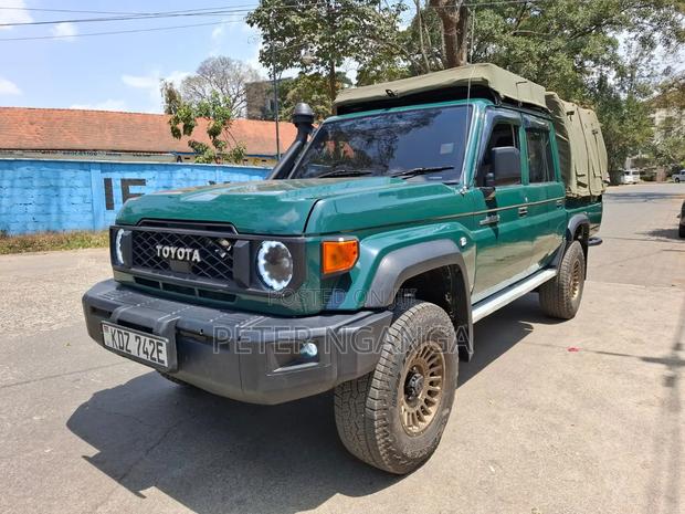Toyota Land Cruiser 2014 Green