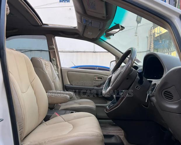 Toyota Harrier 2002 Ivory